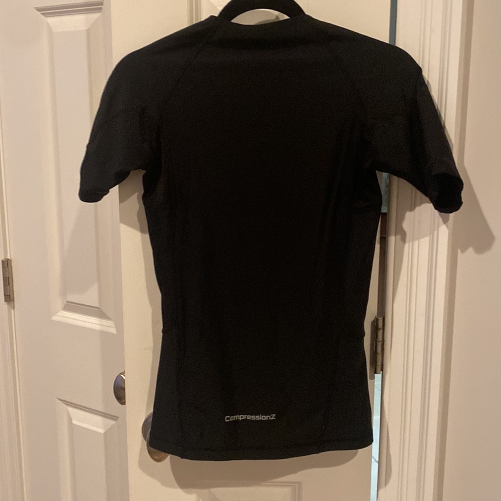 Compression shirt - Picture 4 of 7